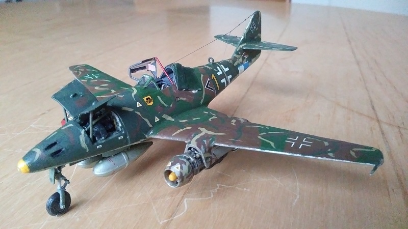 Airfix Me 262A-1a.jpg