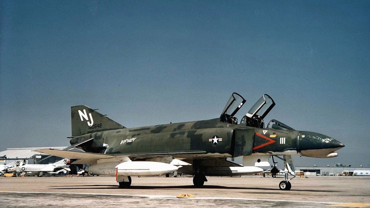 VF-121-F-4G-1280x720.jpg