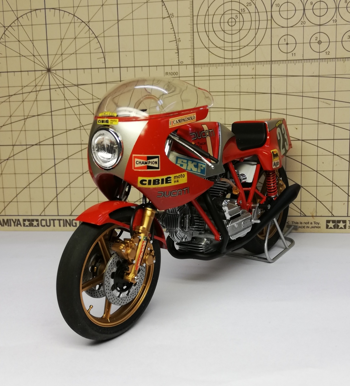 Tamiya Ducati 900 NCR Racer