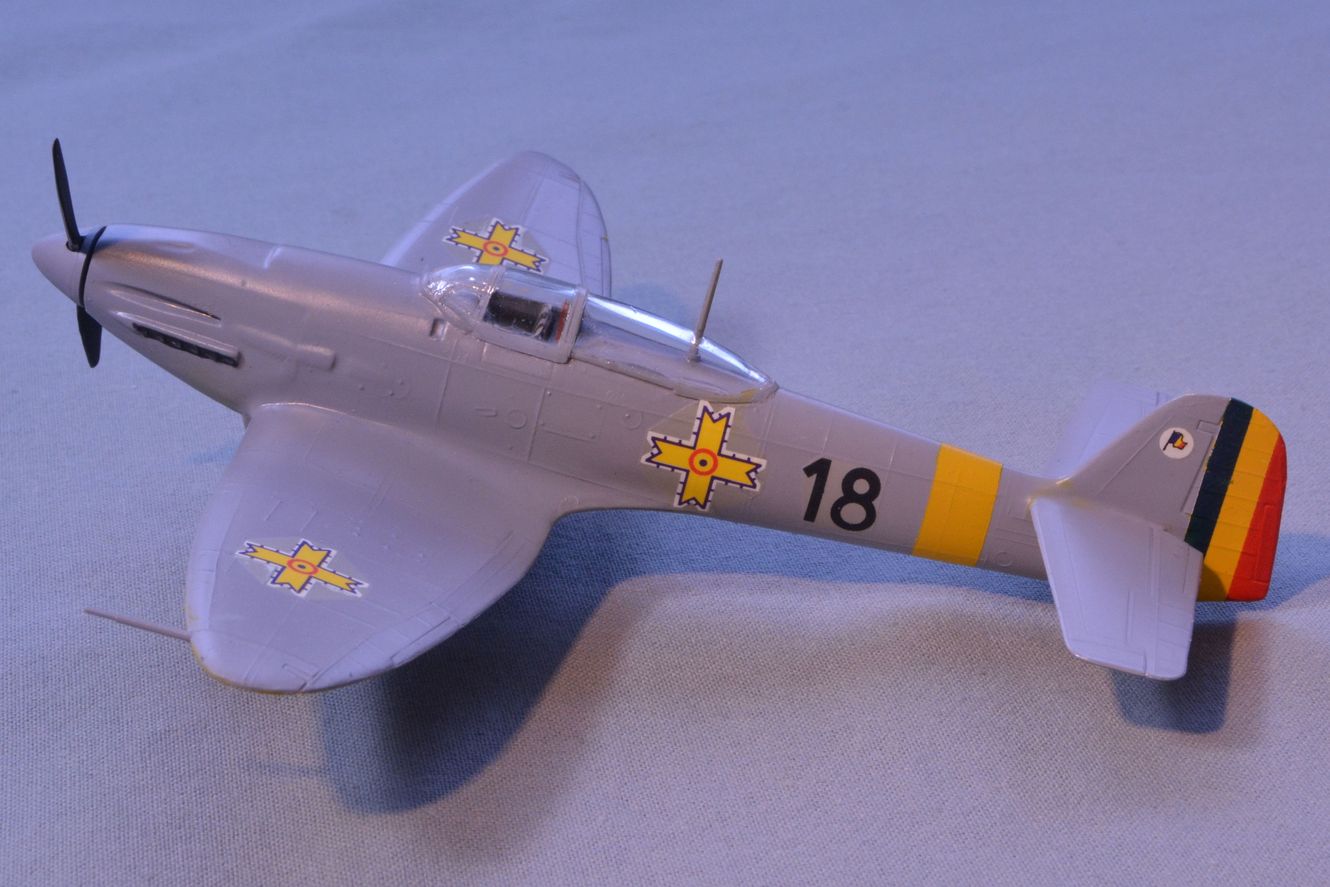 Heinkel He-112_07.jpg