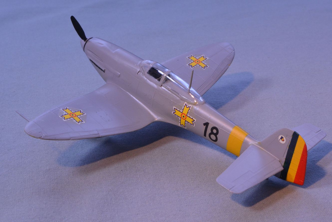 Heinkel He-112_08.jpg