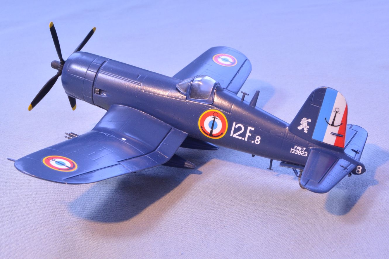 F4-U7 Corsair_02.jpg