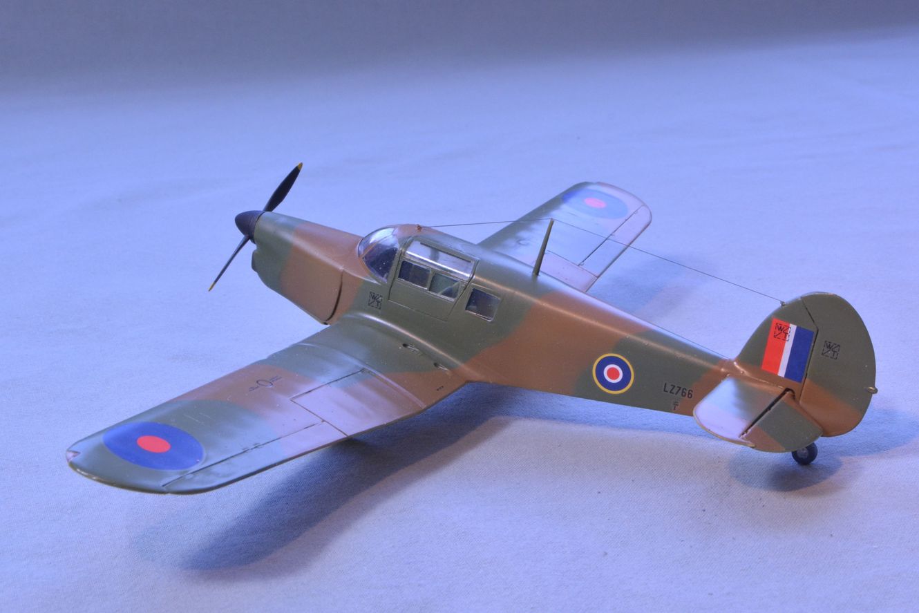 Percival Proctor Mk III (1-48)_02.jpg