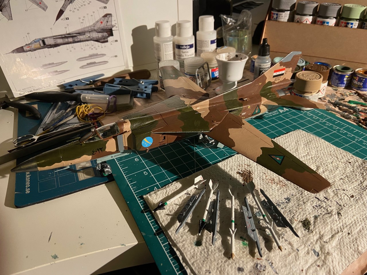 Mig-23 dekalering, stencilering och 1 lager.jpg